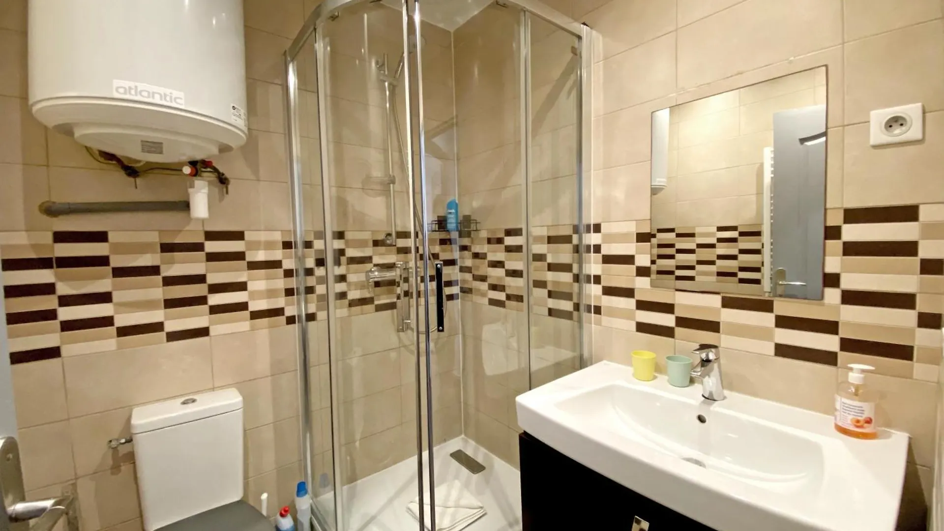 Residence 4T - 33 Bis Avenue Gaston Chauvin Aulnay-sous-Bois 0*,  France